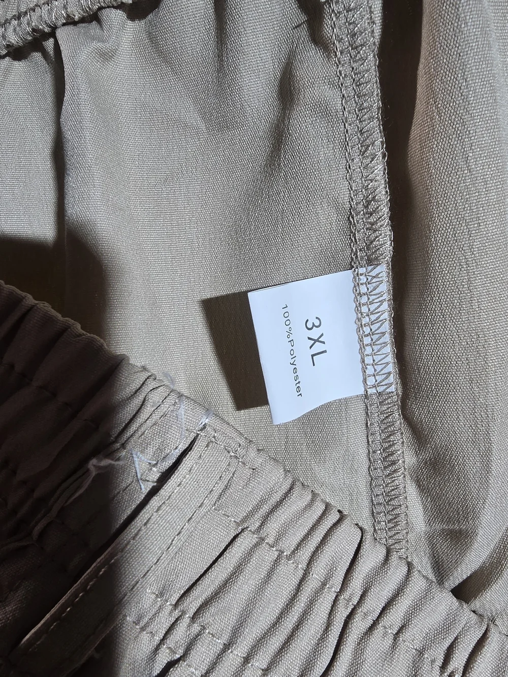 3xl Carhartt Beige Cargo Shorts with Logo Detail